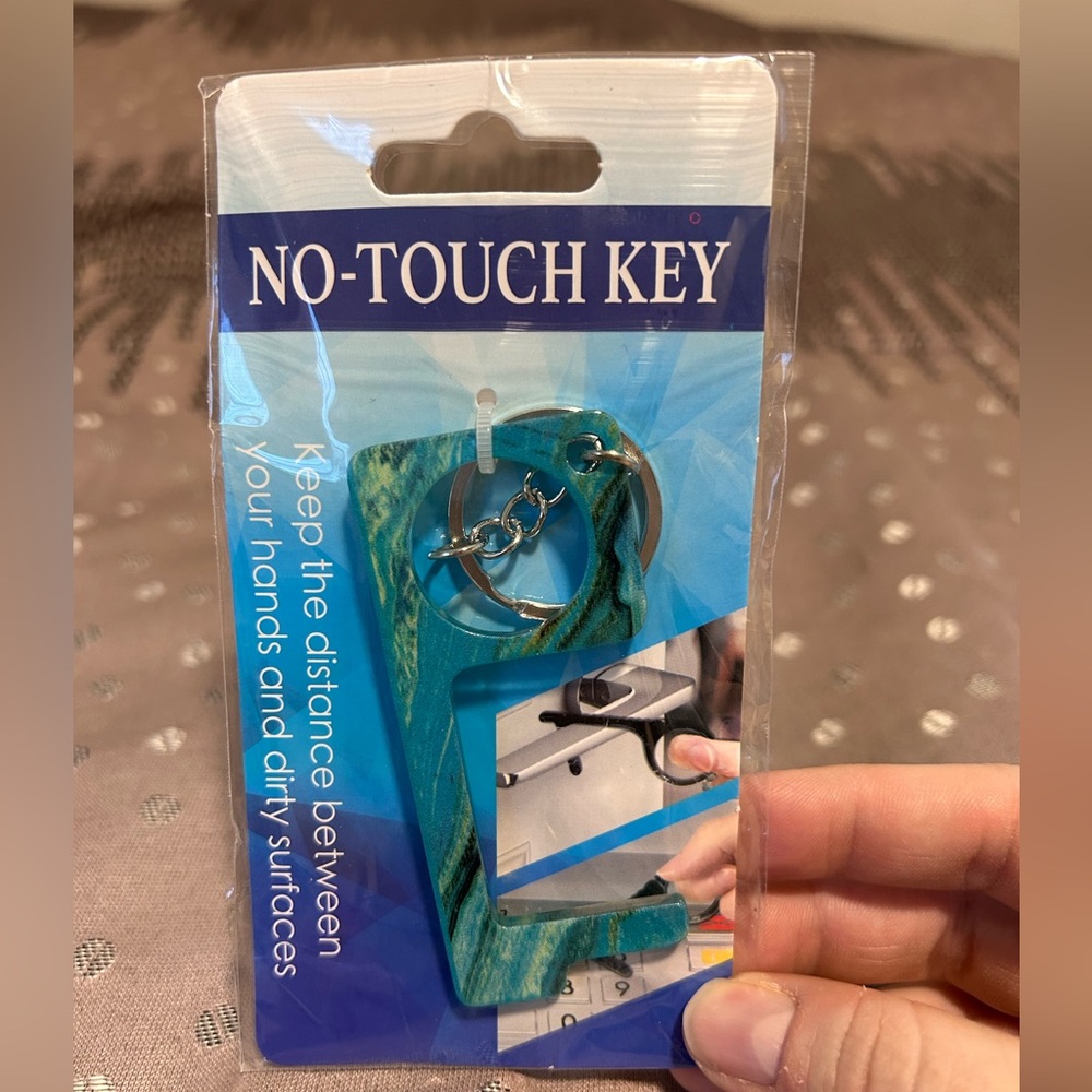 No touch key handle opener